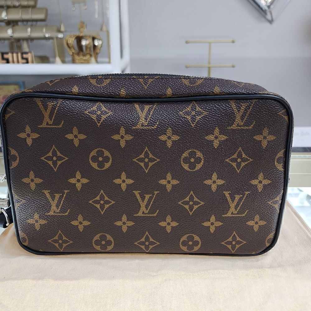 AUTHENTIC NWT Louis Vuitton Kasai Monogram Travel Clutch Wristlet Bag PURSE - Picture 3 of 7